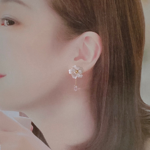 八重桜のモダンピアス ディップフラワー ピアス（スタッド・一粒