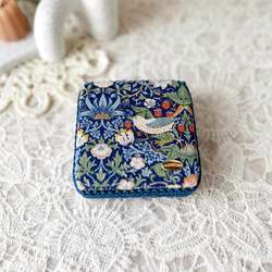 リニューアル】再販⑩超メガネケース ファミリア風赤チェック メガネ