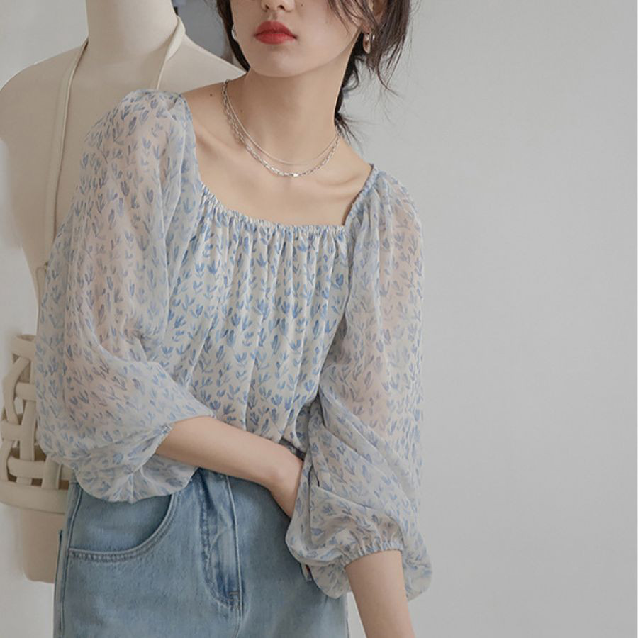 ハンドメイド　ふわふわブラウス ギャザーフリルネック花柄シフォンブラウス/洗える(ブラウス