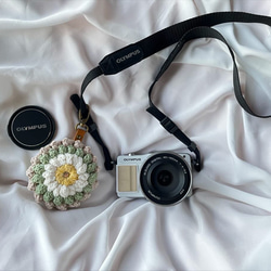 【送料無料】カメラレンズキャップケース~flower motif~ 1枚目の画像