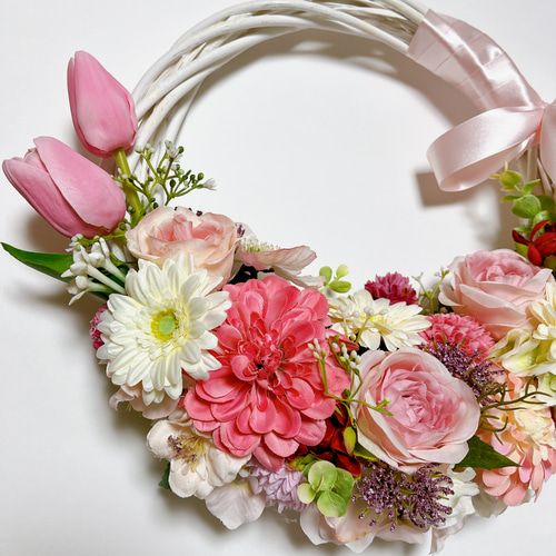 リースブーケ パステルピンク バラ ガーベラ ポピー チューリップ