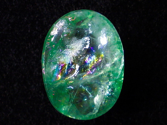 ☆虹色ゴージャスフラッシュ！☆エメラルド7.0ct/15mmセイロン