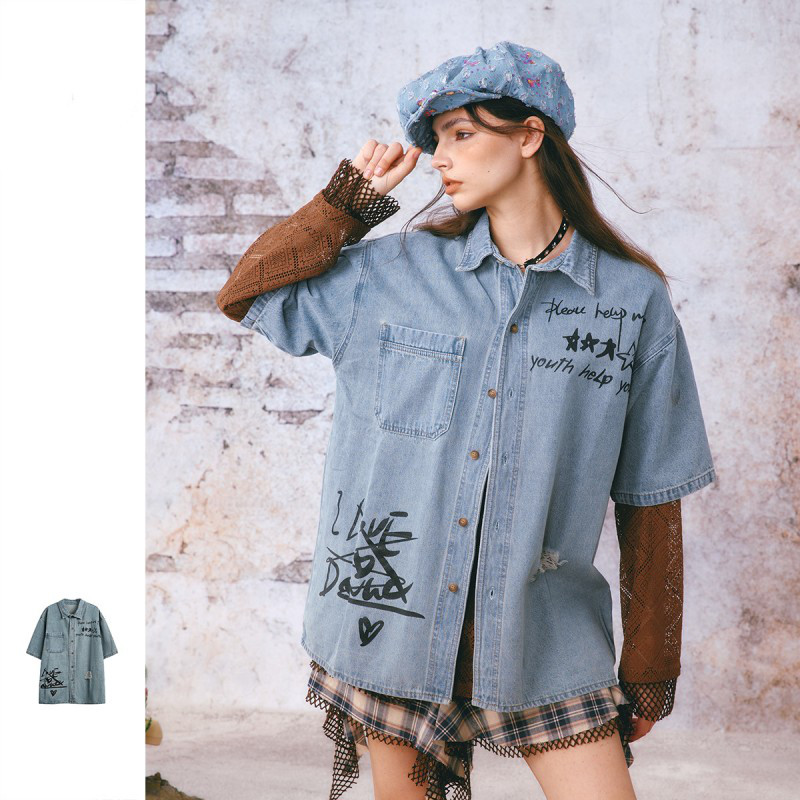 夏のゆったりとした半袖のデニムシャツ男女共通シャツ W323