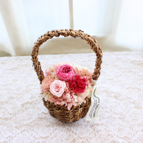 フラワーバスケット アレンジ かご プリザーブドフラワー 花 ピンク