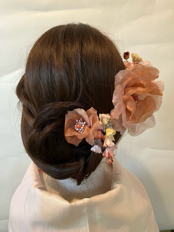 髪飾り、コサージュ、桜染め　 1枚目の画像