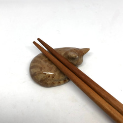 猫の箸置き三態（茶トラ）　はしおき　ネコ　茶トラ　陶器 2枚目の画像