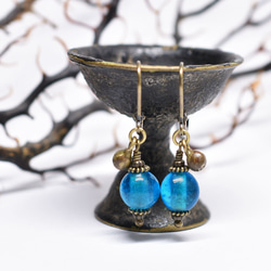 藍色圓形古董波西米亞珠和民族鐘形耳環 第6張的照片