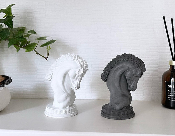 オブジェ ホースヘッド 馬 インテリア 店舗 ホースランプ｜moooi Japan｜モーイオフィシャルサイト｜照明