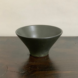 陶器　黒マットのお茶碗 2枚目の画像