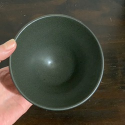 陶器　黒マットのお茶碗 8枚目の画像