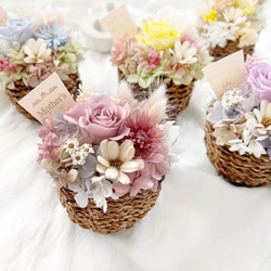 選べる5色　バスケットアレンジ　花　ギフト　プリザーブドフラワー　誕生日　結婚祝い　アレンジメント 7枚目の画像