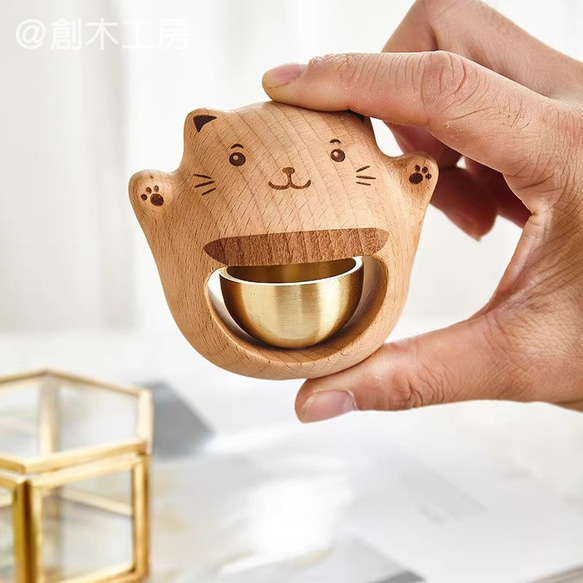 ドアベル　ねこ型 猫形ドアベル ブナ材 優しい音 ドアチャイム 新築 引越し 贈り物 木製