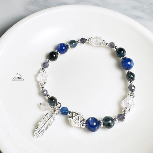 墨藍之洋-堇青石.藍晶石.魔鬼海藍寶.純銀設計款] 手鍊IN HAND 的作品
