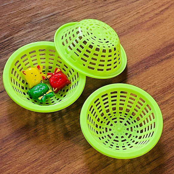 塑膠迷你玩具彩色籃子（籃子）3 種套裝 | 玩具屋、遊戲屋、蔬果店、超市 第4張的照片