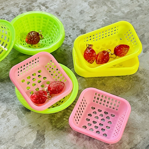 プラスチックミニトイ カラフルバスケット（カゴ）3種類セット