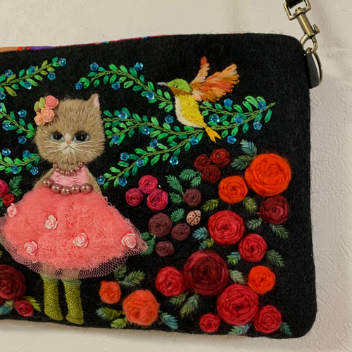 ナナ　羊毛フェルト生地のショルダーバッグ ナナ 羊毛フェルト生地のショルダーバッグ ナナ様専用 羊毛フェルト