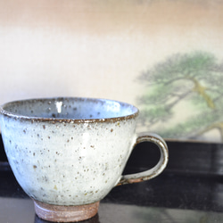 【再入荷！】◆味わい深いコーヒカップ（藁灰釉）　＊マグカップ　★萩焼　 3枚目の画像
