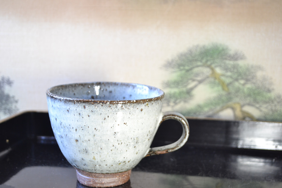 【再入荷！】◆味わい深いコーヒカップ（藁灰釉）　＊マグカップ　★萩焼　 3枚目の画像