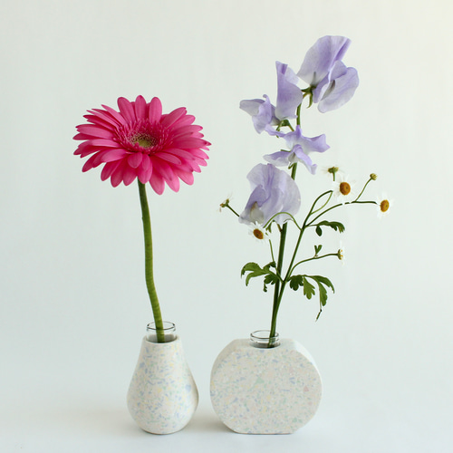 ジェスモナイトのカラフルな一輪挿し【パステルホワイト】サークル型