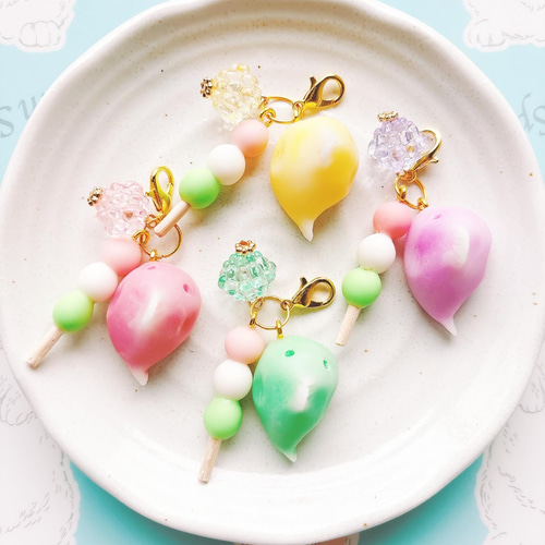 ダンゴウオと花見団子の和菓子チャーム フェイクスイーツ 練り切り