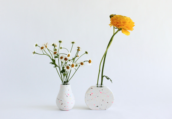 N*e様 【花器】メルカリ最大サイズ『超超特大1m20cm☆一輪挿し』レトロなガ ジェスモナイトのカラフルな一輪挿し【ペールホワイト】サークル型