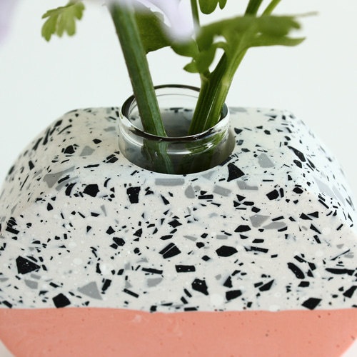 カラフルな一輪挿しB34