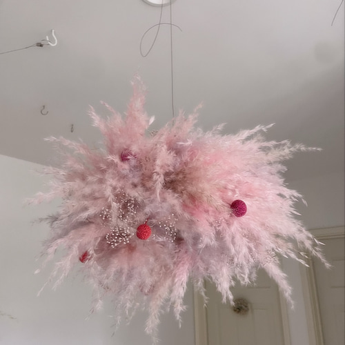 SALE flying wreath 