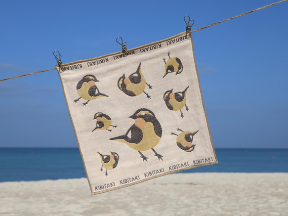 ToriTori大阪泉州製４重ガーゼハンカチ　キビタキ　サイズ34ｃｍ角　綿100％　大阪泉州製 1枚目の画像