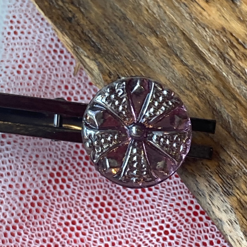 アメジスト色の王冠ネクタイピン/ チェコ ガラス タイピン・カフス