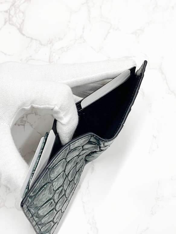 日本製　クロコダイル　マット仕上げ　超薄型　コンパクトウォレット　ミニ財布　エキゾチックレザー 8枚目の画像