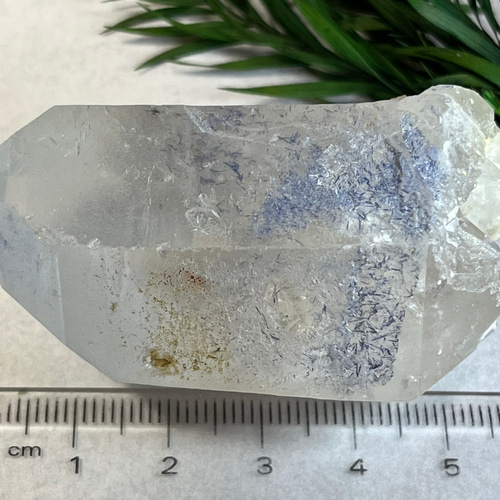 思慮の石☪︎⋆˚ レインボー　デュモルチェライトインクォーツ　ラフストーン　原石 Amazon.co.jp: 思慮の石 レインボー デュモルチェライトイン