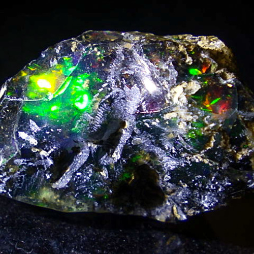 ☆彫刻天然ブラックオパールの原石19.3ct/29.0mm☆天然石黒蛋白石