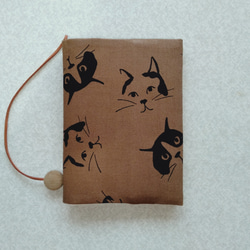 文庫本布のブックカバー（猫の顔） 2枚目の画像