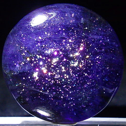 ★輝く星々★アイオライトサンストーン★30.1ct/25.0mm★天然石菫青石コーディエライト★ラウンドカボションルース 1枚目の画像