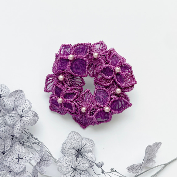 《母の日ギフト》カード・巾着付き オーガンジー刺繍 紫陽花ブローチ(パープルピンク)【受注制作】 12枚目の画像