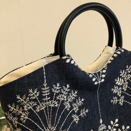 お出かけバック インポート刺繍生地 トートバッグ tumugi 通販｜Creema 