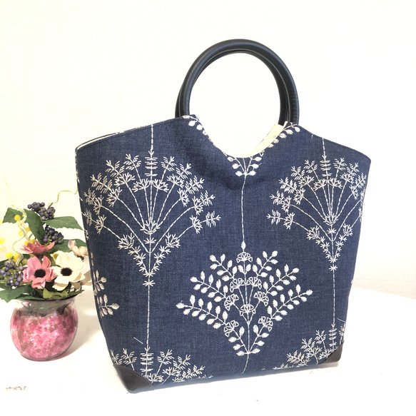 お出かけバック インポート刺繍生地 トートバッグ tumugi 通販｜Creema 