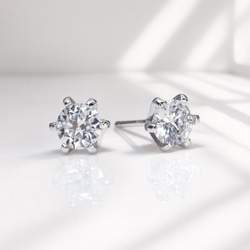 モアサナイト 4mm ピアス｜Dカラー VVS1 H&C｜一粒スタッド 2枚目の画像