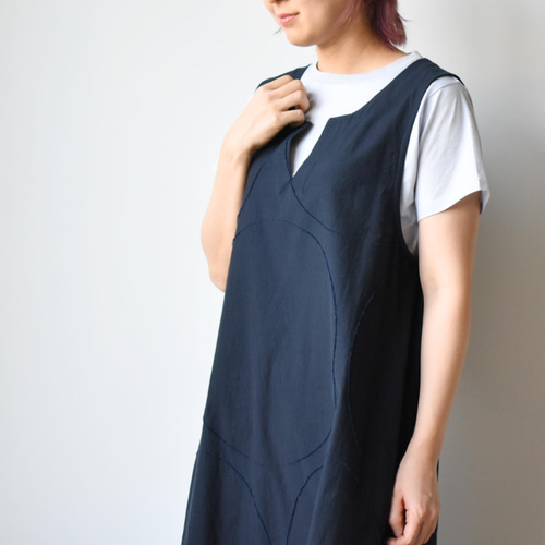 大胆なドット柄が上品なカットジャガードジャンパースカート【SOOP144S