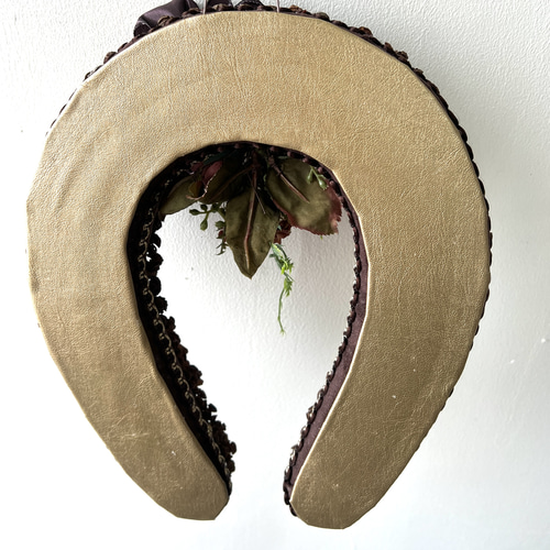 【ハンドメイド】木の実のリース　馬蹄型　52センチ エレガント馬蹄リース ハンドメイド木の実リース ギフト