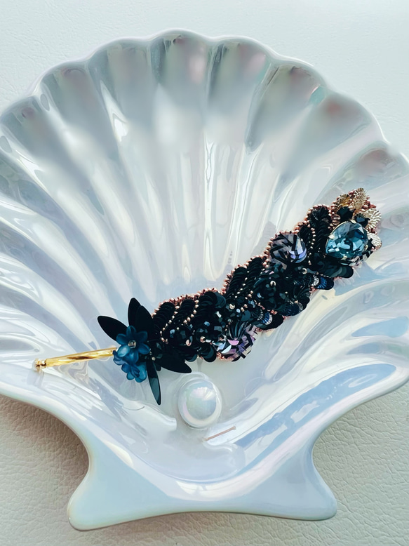 Plume noire ブラックスワンの羽根刺繍ブローチ 15枚目の画像