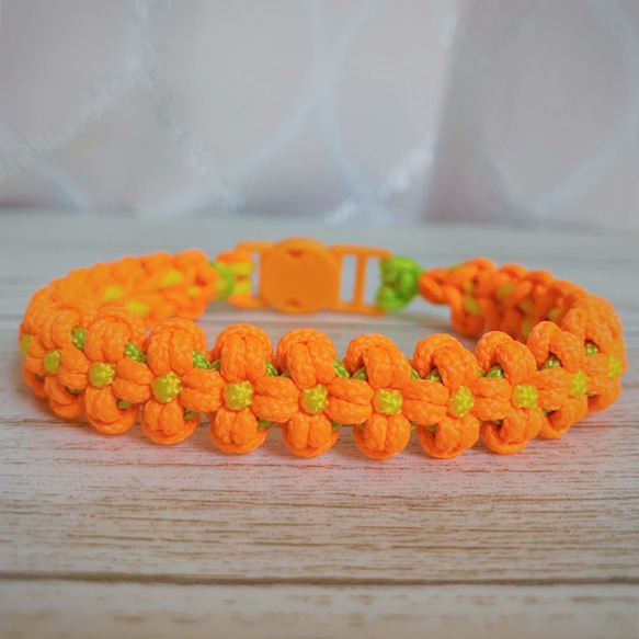 猫用首輪（オレンジフラワー）安全セイフティーバックルのパラコード