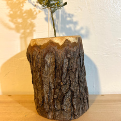 天然木の花瓶 ヒノキ 大 皮付きナチュラル No,102 5枚目の画像
