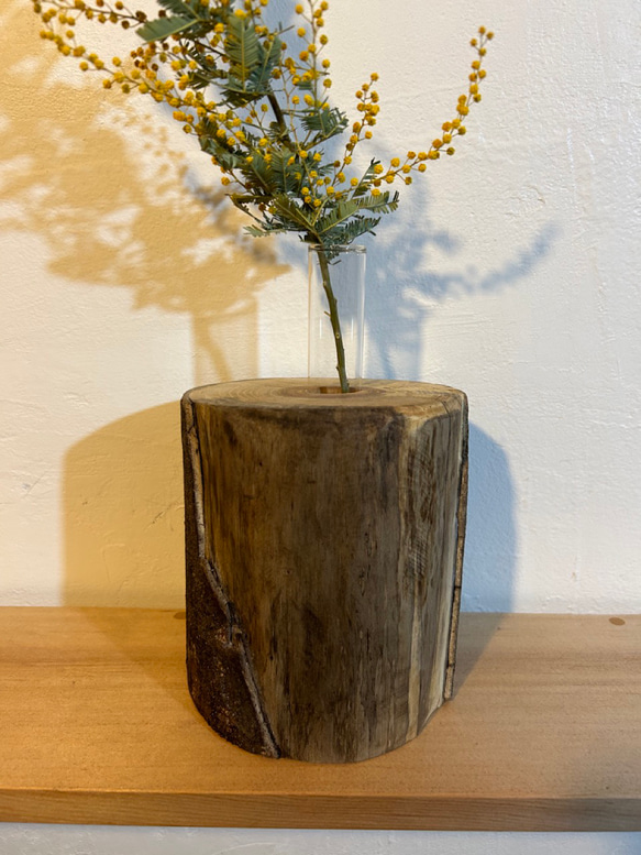 天然木の花瓶 ケヤキ 大 皮付きナチュラル No,103 1枚目の画像