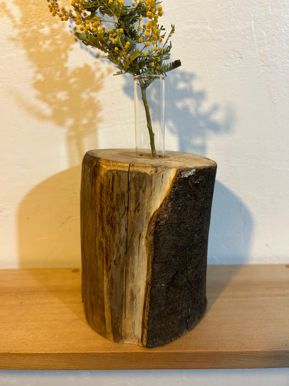 天然木の花瓶 ケヤキ 大 皮付きナチュラル No,103 2枚目の画像