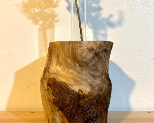 木瘤　天然木花瓶木製花器木株置物インテリア木の根瓶掛け床の飾工芸品木瘤漆煎茶道具 木瘤 天然木花瓶木製花器木株置物インテリア木の根瓶掛け床の飾