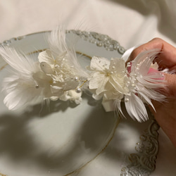 白い紫陽花と羽のフラワークラウン　花かんむり　ベビー　キッズ　お誕生日　結婚式　リングガール 4枚目の画像