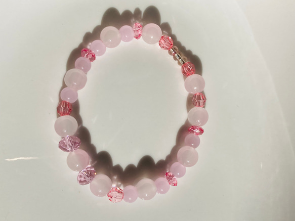 handmade pink bracelet 3枚目の画像