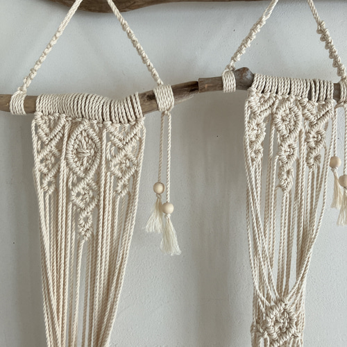 マクラメ プラントハンガー No.4 個人宅配送不可】ﾏｸﾗﾒﾌﾟﾗﾝﾄｳｯﾄﾞﾋﾞｰｽﾞﾊﾝｶﾞｰ: フラワーベース・鉢