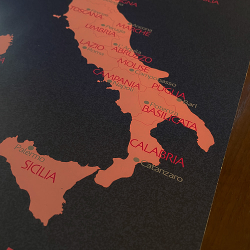 おしゃれなイタリア地図ポスター ネイビー×ピンク｜州名州都州境入り